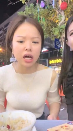 酒店女神，醉生梦死的每一天，羡煞众人，【03年安琪拉表妹】，夜店狂欢，喝醉都吐了，酒店啪啪 截图8
