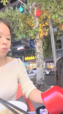 酒店女神，醉生梦死的每一天，羡煞众人，【03年安琪拉表妹】，夜店狂欢，喝醉都吐了，酒店啪啪 截图13