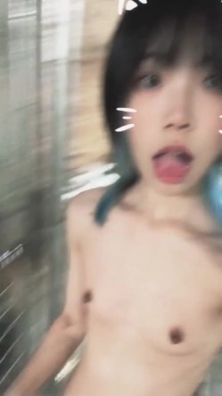 【顶级反差婊】湖南中医药大学「李双怡」看似单纯，实际是个露出癖，主人的小母狗，喝尿野战露出，各种刺激玩法 截图12