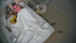 酒店偷拍 连续两天入住情侣气质甜美又身材不错的美女喜欢上位榨取男友精液 截图11
