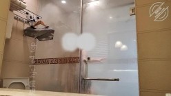 原创海角大神【干妈变成了情人】付费钻石贴！小牛吃老草，内射丰满干妈，被肏到高潮 截图2