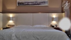 原创海角大神【干妈变成了情人】付费钻石贴！小牛吃老草，内射丰满干妈，被肏到高潮 截图3