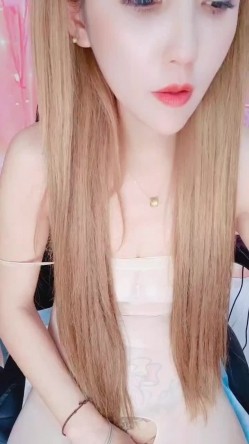 浓妆美少妇露脸全身肉丝跳蛋塞到白虎穴中，各种撩骚 截图13
