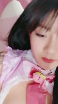 明星颜值无敌美妞爆乳D罩杯 一线天粉穴 超近视角摸小穴 搞得好湿 截图3