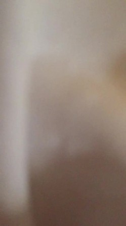 长直黑发高颜值甜妹眼睛紧闭皱眉张嘴浪叫不止，露脸被粗鸡巴猛插深喉口爆 截图9