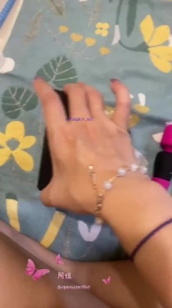 台湾孕期人妻，【阿姐】，临盆孕妇VIP福利订阅中，青山绿水间野外露出，风情万种超清美图 截图2