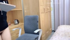 【mmm6660】英语老师一边跟学生开网课、一边玩着跳蛋下播还看小黄片自慰 截图15