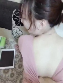 《【高端泄密】2021新疆李航等五位极品大美女，完整版视图泄密流出（推荐收藏）》正点气质长相绝对没的说，女主超骚超漂亮 截图12