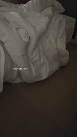真实绿帽博主，【王军】让老婆陪各个不同单男啪啪，各种特写插穴，太淫乱了 截图5