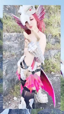 【超美高端罕见露脸露点】极品Cos爆机少女【喵小吉】动漫改新作《怪物猎人:曙光》极致粉穴美乳 截图3