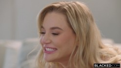 [Blacked] Blake Blossom - Party Hard (103002) (04-12-2021) 1080p.mp4 截图12