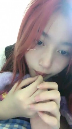 校花！成都KTV公主下海！【破处】，貌美如花的重庆妹子，尺度升级，各种掰穴 截图3