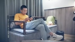 9总全国探花极品高颜值蓝衣妹子，骑在身上调情口交舔逼翘屁股，大力猛操呻吟娇喘诱人 截图2