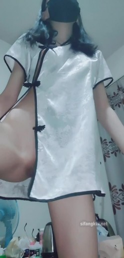 出道即巅峰新人露脸推特顶B王，人瘦奶大小魔女【蒂米】定制私拍，裸舞顶胯，道具紫薇无套啪啪内射 截图1