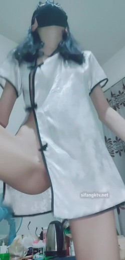 出道即巅峰新人露脸推特顶B王，人瘦奶大小魔女【蒂米】定制私拍，裸舞顶胯，道具紫薇无套啪啪内射 截图2
