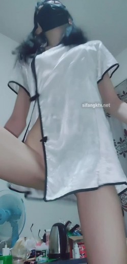 出道即巅峰新人露脸推特顶B王，人瘦奶大小魔女【蒂米】定制私拍，裸舞顶胯，道具紫薇无套啪啪内射 截图5