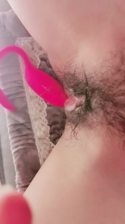大红唇，极品网红女神脸，手指自慰特写逼逼说特别多，狂流不止 截图14