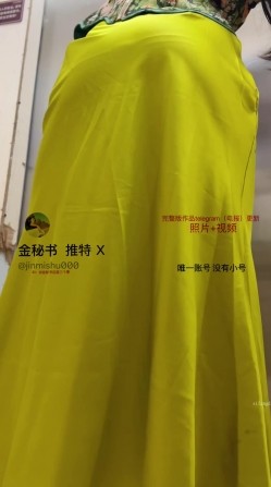 喷水怪，推特极品烧婊子【金秘书】最新福利，逆天大长腿，私处夹电动道具外出，高潮乱喷水 截图7