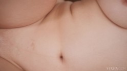 Vixen.26.06.26.Leana.Lovings.Innocent.Cute.Leana.Lets.Him.Slip.Inside.XXX.1080p.MP4-P2P[XC] 截图4