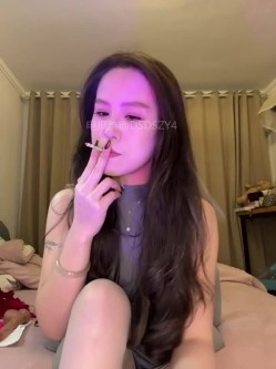 ️御姐大波浪【pupu】反差诱惑、丝袜高跟、第一视角贴屏女友视角 截图2