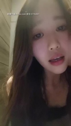雪儿r粉 小骚货在KTV公厕里自慰保洁阿姨突然来打扫卫生差点被发现没尽性回到包间里又干了一炮 截图1