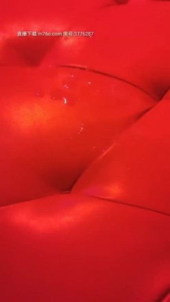 雪儿r粉 小骚货在KTV公厕里自慰保洁阿姨突然来打扫卫生差点被发现没尽性回到包间里又干了一炮 截图10