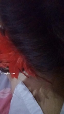 露脸才是王道！济南女大学生【玲子】如何被男友调教成淫娃的自拍视图~露出野战公交车上口交~极度反差 截图16