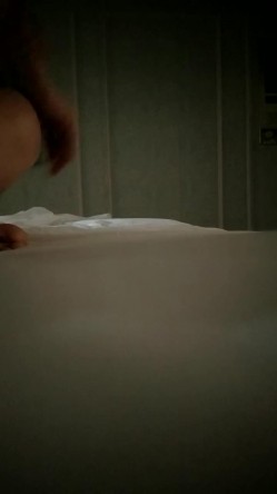 23岁漂亮小姐姐，身材好，大长腿，漫游女上位，激情交合娇喘销魂动听 截图15