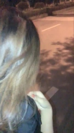 娇小身材妹子晚上户外边走边跳蛋震动 回车上双人啪啪口交抽插呻吟娇喘诱人 截图13
