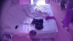 情趣酒店 这胖子该死啊 一大早就给美少妇喂屌 操完还内射 又想走少妇后门 少妇被操两炮后退房 截图14