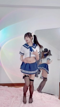 最新全网求档！【咬一口兔娘】黏黏团子兔！终极定制吐血放送（4V）最新首发【网曝热门事件抖音热瓜】新疆阿勒泰雪圈滑雪教练和女学员黄绿AK缆车上口爆啪啪私拍流出 截图10