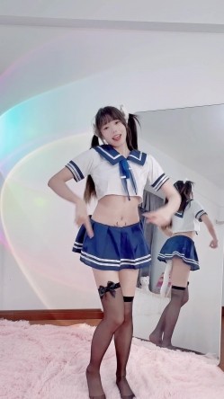 最新全网求档！【咬一口兔娘】黏黏团子兔！终极定制吐血放送（4V）最新首发【网曝热门事件抖音热瓜】新疆阿勒泰雪圈滑雪教练和女学员黄绿AK缆车上口爆啪啪私拍流出 截图15