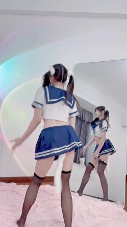 最新全网求档！【咬一口兔娘】黏黏团子兔！终极定制吐血放送（4V）最新首发【网曝热门事件抖音热瓜】新疆阿勒泰雪圈滑雪教练和女学员黄绿AK缆车上口爆啪啪私拍流出 截图16