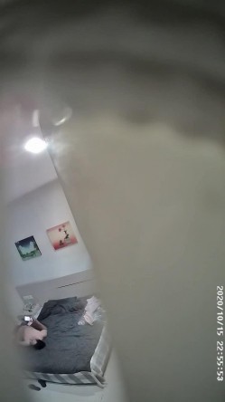 稀缺360 补漏小镇旅馆20集 祛风老妇&美腿少女，刚放假的年轻学生情侣，风韵犹存的少妇，穿上雪纺粉红睡衣 截图4