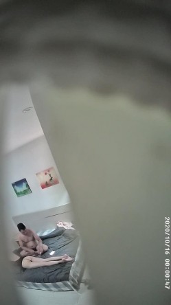 稀缺360 补漏小镇旅馆20集 祛风老妇&美腿少女，刚放假的年轻学生情侣，风韵犹存的少妇，穿上雪纺粉红睡衣 截图11
