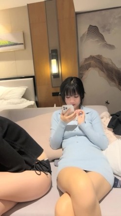 女神众多，场面总是最大的！【玺玺玺玺玺啊】3位女神~跳蛋狂震~爽到软脚~无套啪啪 截图3