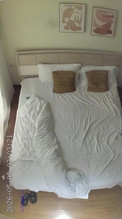 酒店偷拍 ️可爱纯欲风短裙女孩被眼镜男各种姿势操 截图11
