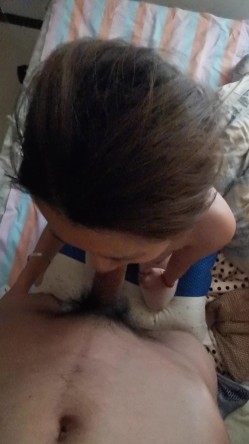 出租房帮哥们电脑做系统无意间发现硬盘内有他与女友做爱的自拍视频偷拷了一份太TM精彩无水4K完整版 截图7