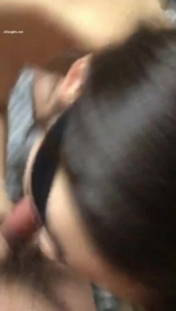 《百度云泄密》火爆身材的大二美女和男友之间的私密视频被曝光 截图6