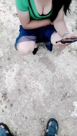 【钢炮寻爱】 户外车震~沟搭人妻熟女催情药无套内射 截图3