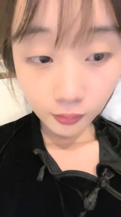 大哥们，【女大学生羊羊】下海， 很少有时间来直播的，值得一观，一秒钟带你梦回学生时代 截图15