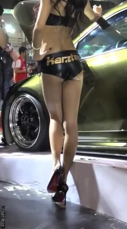 【车模】车展偷拍模特 车模 角度刁钻，全方位视角 截图4