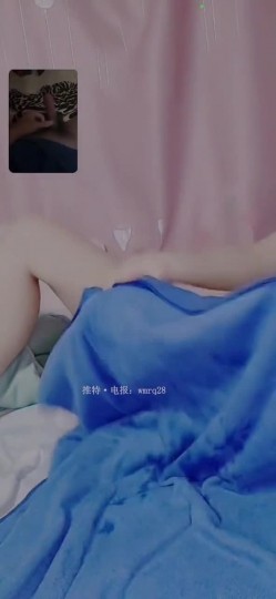 大神和各路抖音女神的裸聊：芙老师童颜36e，超级无敌反差老师，我挺喜欢这个妹妹的！ 截图1