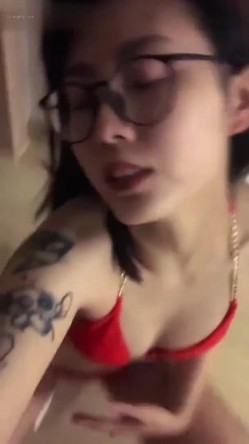 门主王大炮电钻炮击事件女主！抖音70W粉网红女【卯哥】史上首次全裸采访，内容超刺激全程高能 截图2