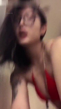 门主王大炮电钻炮击事件女主！抖音70W粉网红女【卯哥】史上首次全裸采访，内容超刺激全程高能 截图7