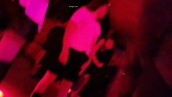 【猎奇资源 砂舞】舞厅内的淫乱 重金属质感般的性爱 抓奶 抠逼 摸屌 口爆 打站桩 站炮 激情篇 截图9