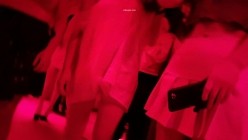 【猎奇资源 砂舞】舞厅内的淫乱 重金属质感般的性爱 抓奶 抠逼 摸屌 口爆 打站桩 站炮 激情篇 截图12