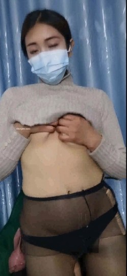 快手颜值御姐【阿燕(貂蝉姐姐)】激情裸舞，大尺度自慰，大胆掰逼 截图1