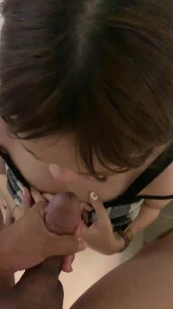 ️台湾文藻外语大学淫荡母狗被男友调教啪啪口爆视频流出 截图4