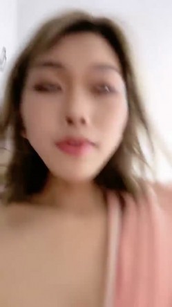 清纯小奶猫 反差婊00后JK制服 胸好大 截图16